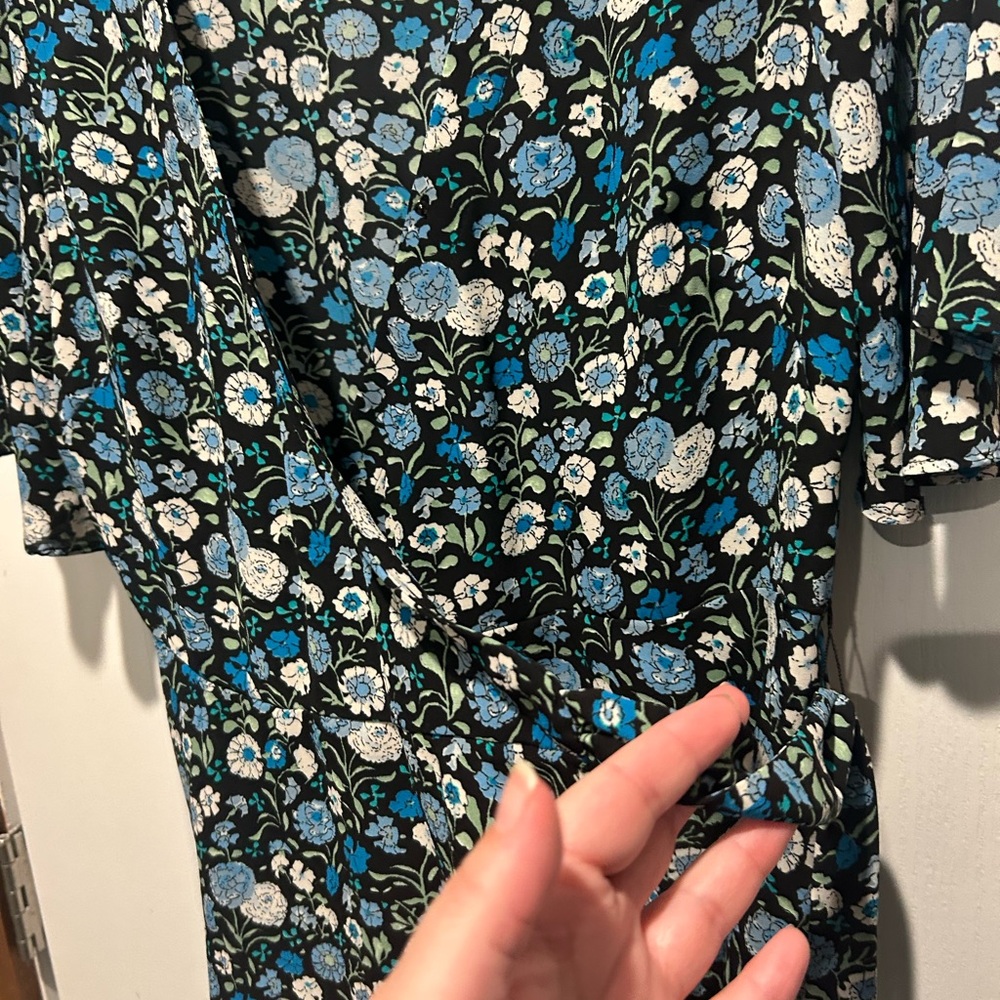 LOFT Black and Blue Floral Tie WrapTop